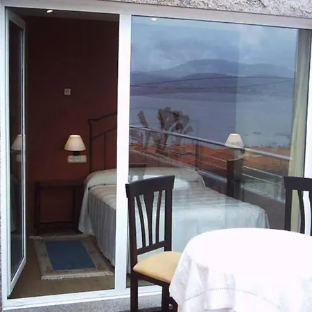 Playa Santa Baia Hotel Vigo Exterior photo